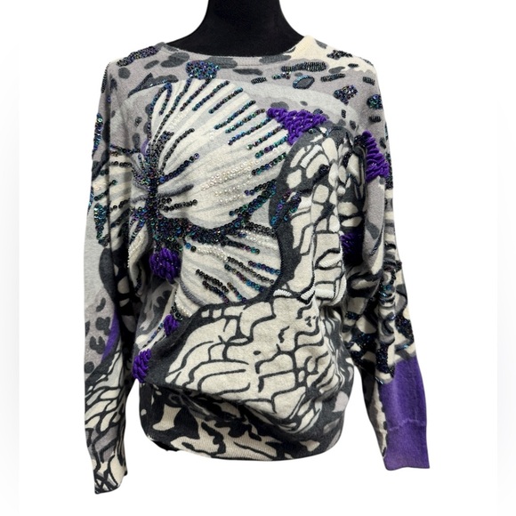 Vintage Magnolia Abstract Purple and Gray Sweater - Picture 2 of 14